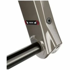 Fourche Suspendue Gravel RockShox Rudy Ultimate XPLR 700x50C Débattement 40mm Sable -Vélo Elegant Magasin fourche suspendue gravel rockshox rudy ultimate xplr 700x50c debattement 40mm sable 4